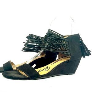 AMERICAN RAG BLACK SUEDE 2” WEDGE SANDAL SIZE 7